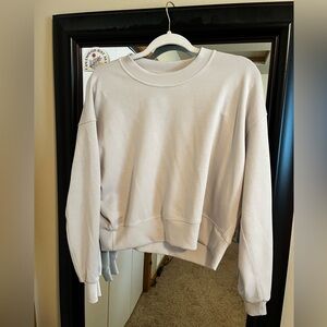 Lululemon cropped soft stream